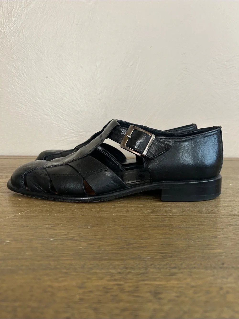 Heyraud Men's Black Handmade Leather Fisherman Sandal. Made in Italy. Size EU 40